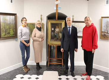 ВЛАДИМИР ВАСИЛЬЕВ <br> НА ВЫСТАВКЕ 