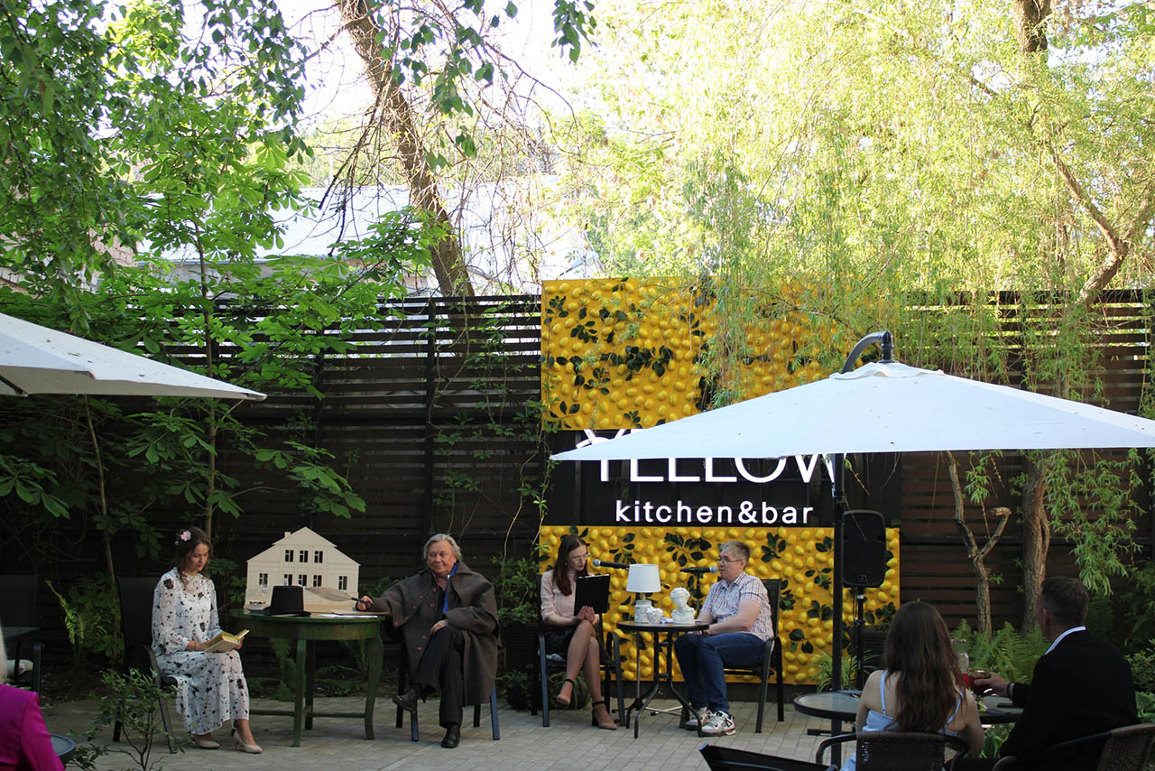 Историко-литературный перформанс <br> «Пушкин вам не памятник»